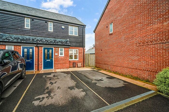 2 Bedroom Semi Detached House For Sale In Little Green, Denmead, PO7