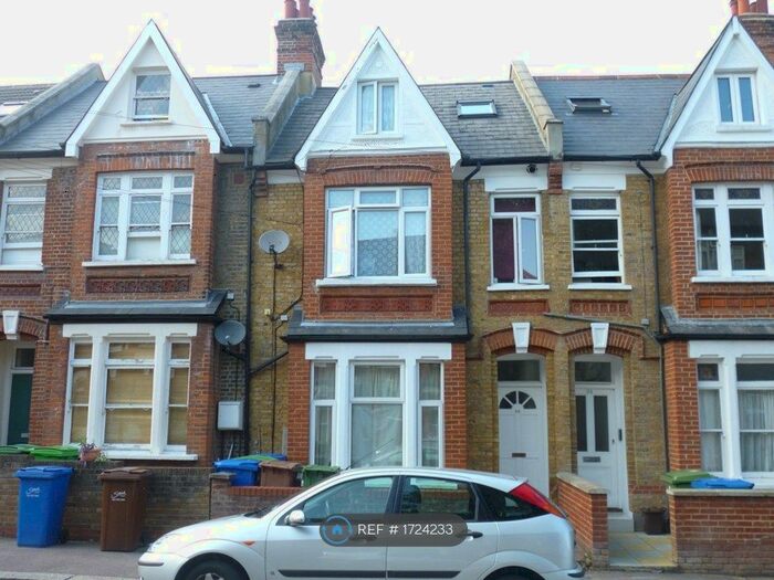 1 Bedroom Flat To Rent In Glengarry Road, London, SE22