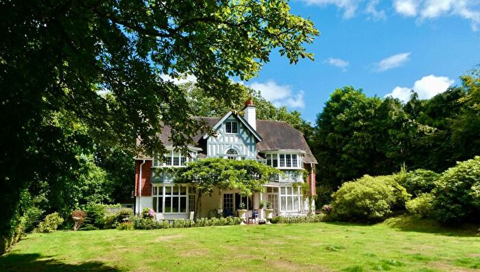 6 Bedroom Detached House For Sale In Forest Drive, Kingswood, KT20