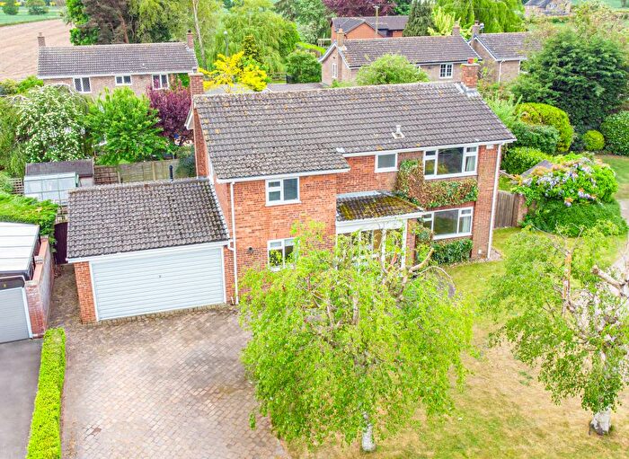 5 Bedroom Detached House For Sale In Anson Croft, Hambleton, North Yorkshire, YO8