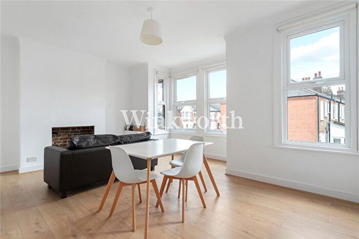 2 Bedroom Flat To Rent In Radley Road, London, N17
