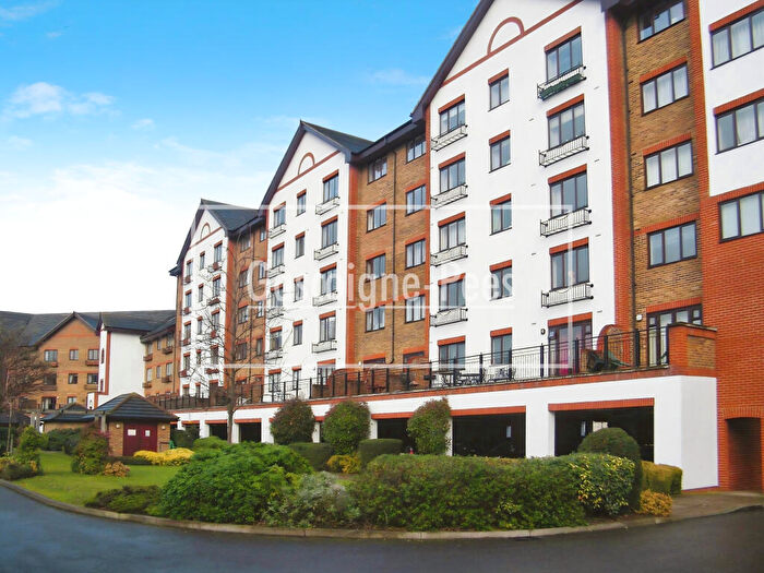 2 Bedroom Apartment To Rent In Regents Court - Central Kingston, KT2