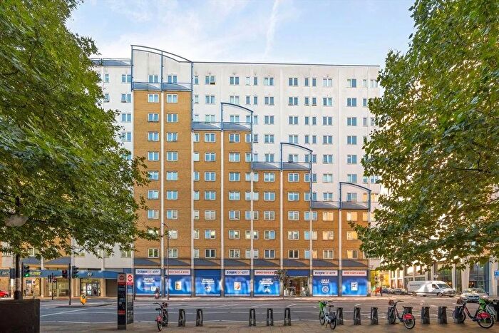 2 Bedroom Flat To Rent In Skyline Plaza, Aldgate East, E1