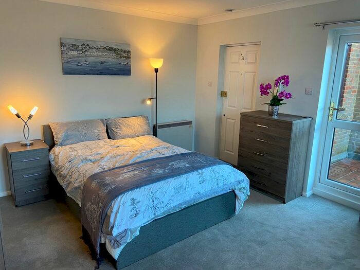 Studio To Rent In Kingsmead Road, Bucks, High Wycombe, HP11