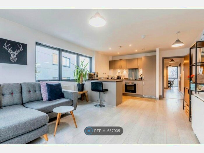 2 Bedroom Flat To Rent In Paintworks, Bristol, BS4