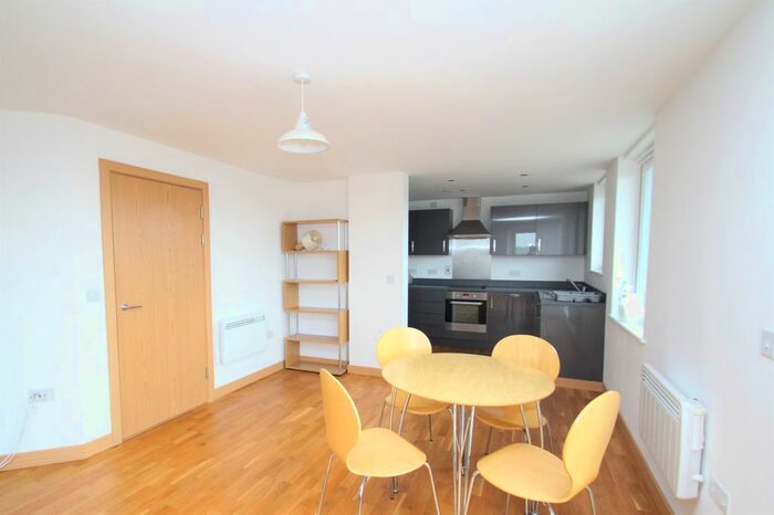 3 Bedroom Flat To Rent In Keel Point, Ship Wharf, Colchester, CO2