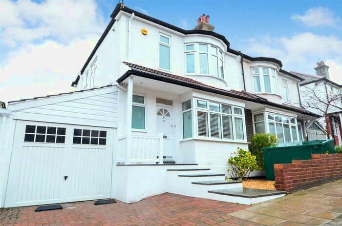 3 Bedroom Semi-Detached House To Rent In Hollingbourne Road, London, SE24