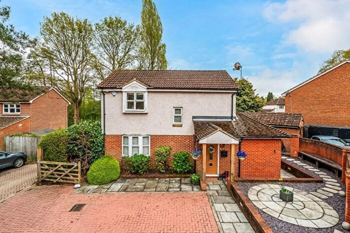 3 Bedroom Detached House For Sale In Bakers Way, Capel, RH5