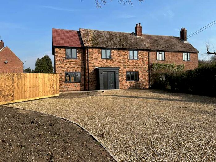 4 Bedroom Semi-Detached House For Sale In Burnt House Lane, Kirton, IP10