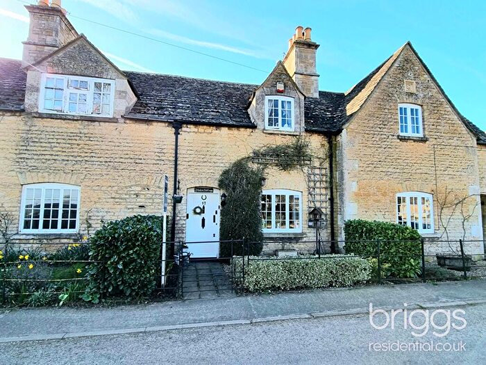 2 Bedroom Cottage For Sale In Tallington Road, Barholm, Stamford, PE9