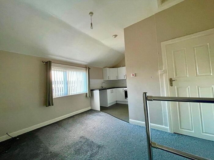 2 Bedroom Flat To Rent In Queen Marys Road, New Rossington, Doncaster, DN11