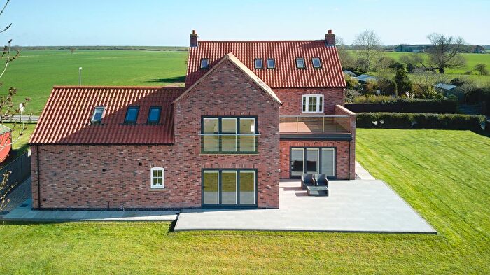 6 Bedroom Detached House For Sale In Harpham House, Fulstow, LN11