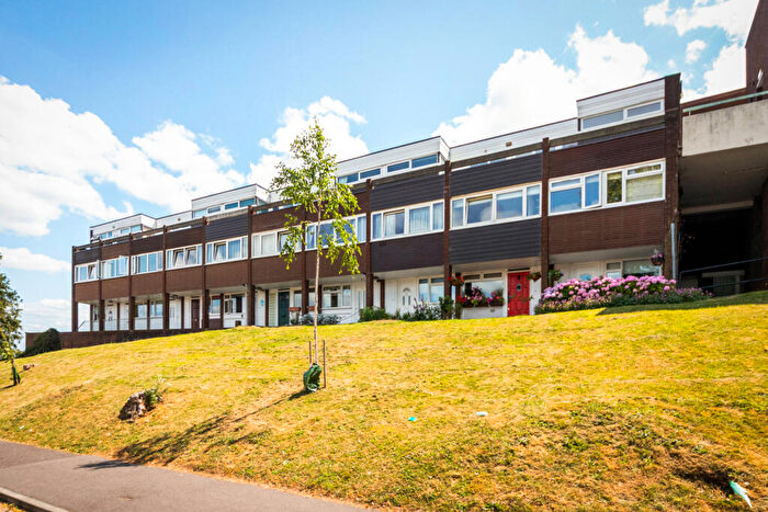 1 Bedroom Apartment For Sale In Sylvan Road, London, SE19