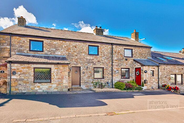 2 Bedroom Cottage For Sale In Whalley Road, Billington, BB7