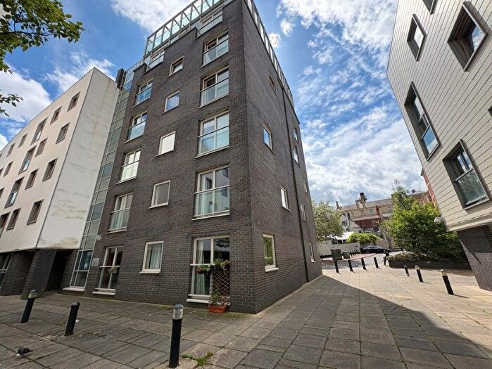 2 Bedroom Flat For Sale In Greyfriars Road, Norwich, Norfolk, NR1