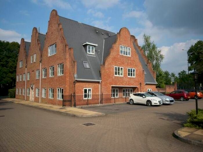 1 Bedroom Flat To Rent In Paddock House, Burleigh Road, Ascot, SL5