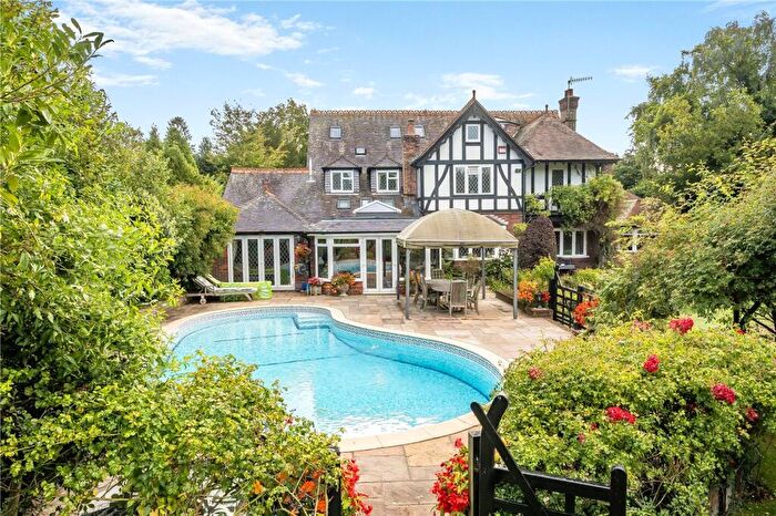 6 Bedroom Property For Sale In Links Lane, Rowland's Castle, PO9