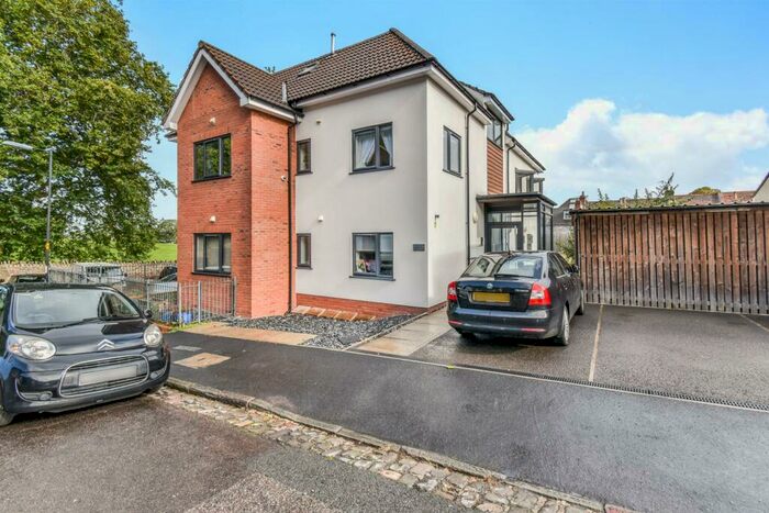 2 Bedroom Apartment To Rent In Runswick Road, Bristol, BS4