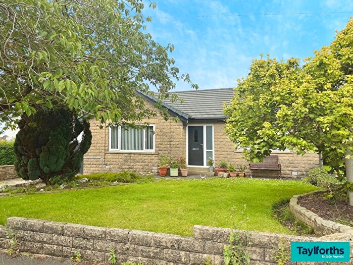3 Bedroom Detached Bungalow To Rent In Barnwood Crescent, Earby, BB18