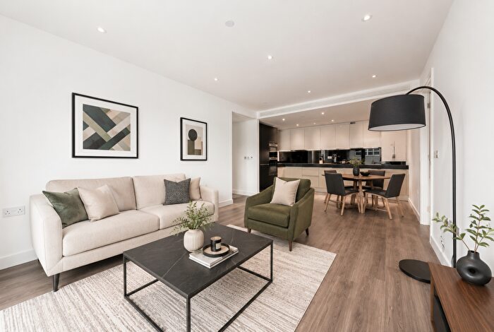 2 Bedroom Flat To Rent In Meranti House, Alie Street, E1