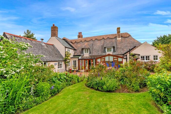 4 Bedroom Detached House For Sale In Great Raveley, Huntingdon, PE28