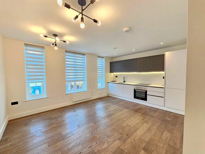 1 Bedroom Flat To Rent In Ballards Lane, London, N3