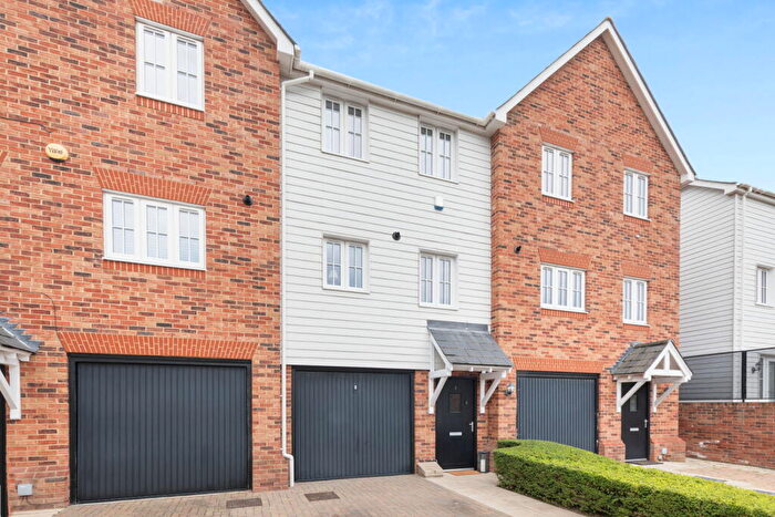 2 Bedroom Terraced House For Sale In Beaufort Place, Orpington, BR5