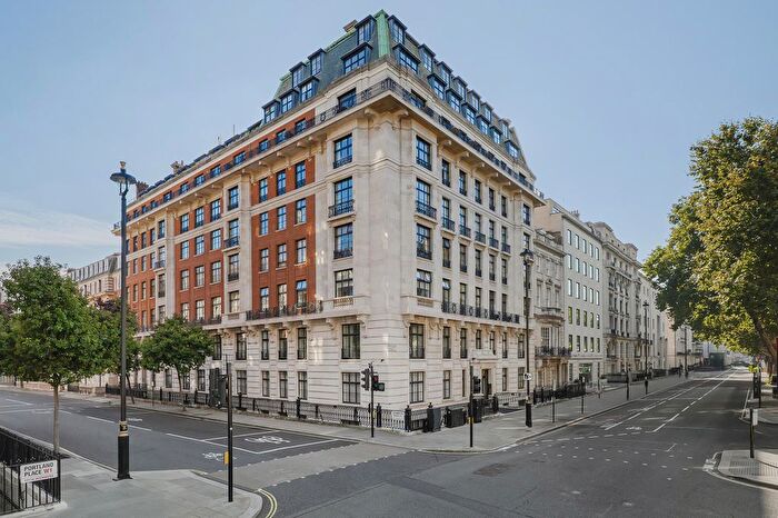 3 Bedroom Property For Sale In Flat K, Portland Place, Marylebone, London, W1B