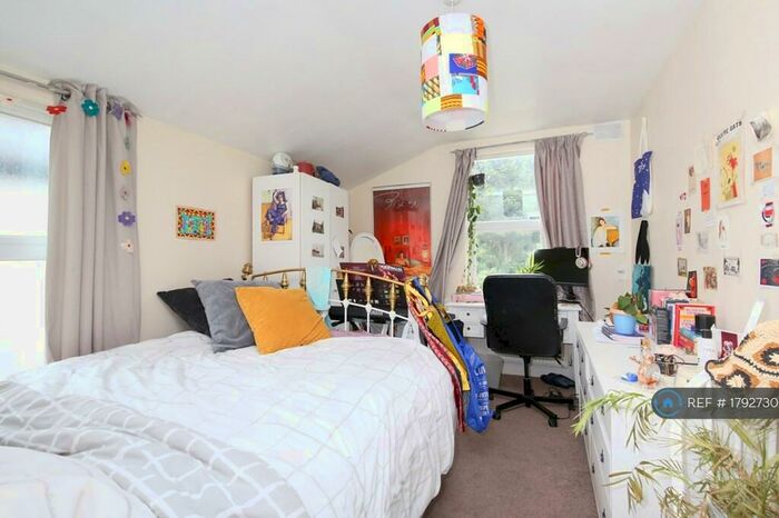 4 Bedroom Terraced House To Rent In Swinnerton Street, Homerton Hackney East London, E9