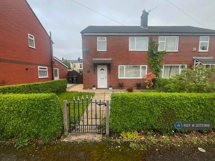 3 Bedroom Semi-Detached House To Rent In Countessway, Bamber Bridge, Preston, PR5