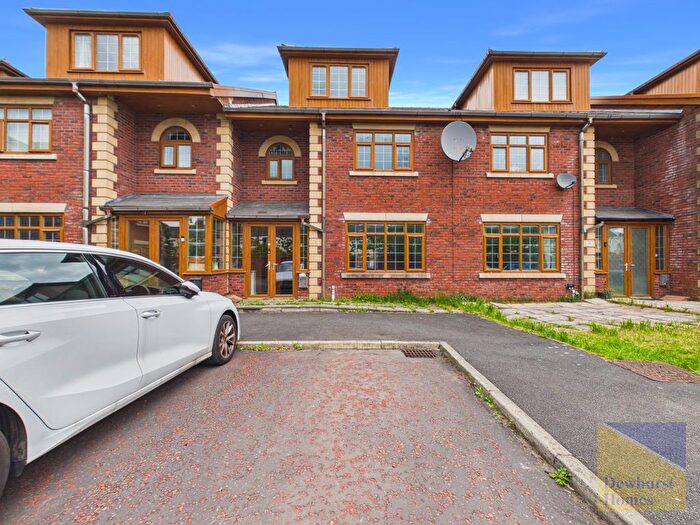 4 Bedroom Town House For Sale In Acorn Close, Preston, PR1