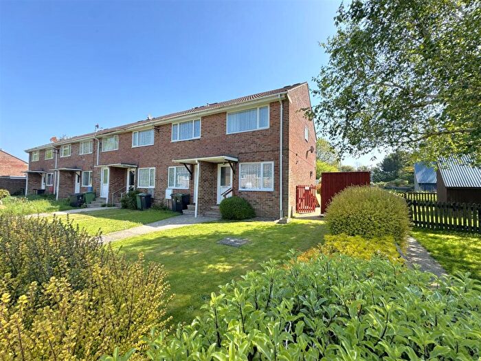 2 Bedroom End Of Terrace House For Sale In Camedown Close, Broadwey, DT3