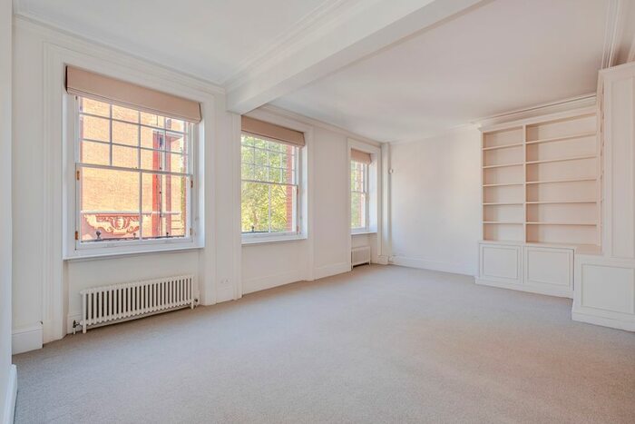 2 Bedroom Flat To Rent In Cadogan Square, London, SW1X