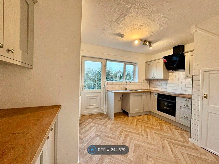 3 Bedroom Terraced House To Rent In Tinkers Green Road, Wilnecote, Tamworth, B77