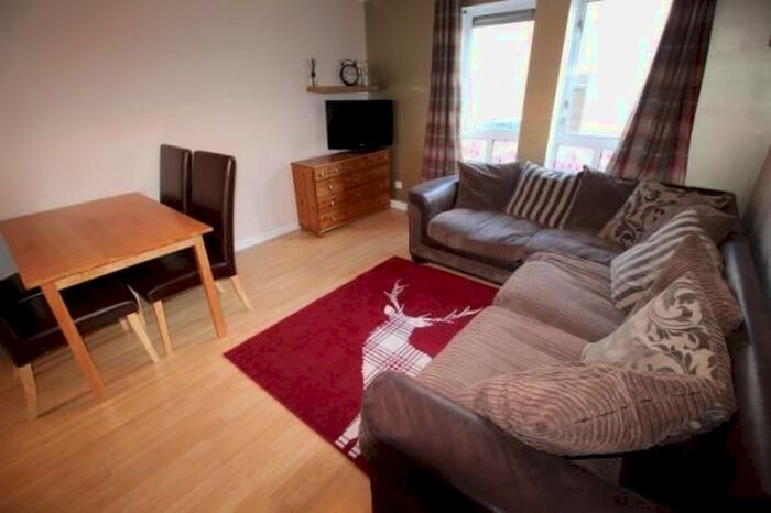 1 Bedroom Flat To Rent In Ashvale Court, Aberdeen, AB10