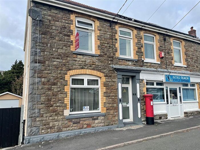 3 Bedroom End Terrace House To Rent In Gorslas, Llanelli, SA14