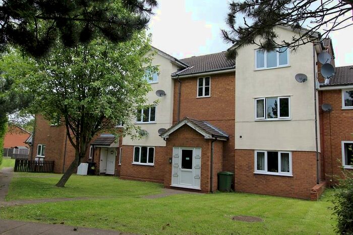 2 Bedroom Flat To Rent In Foxdale Drive, Brierley Hill, DY5