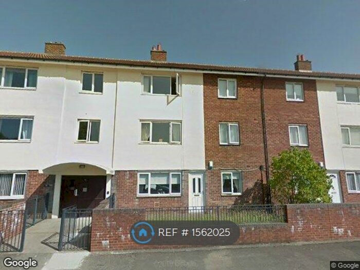 2 Bedroom Flat To Rent In Longbenton, Newcastle Upon Tyne, NE12