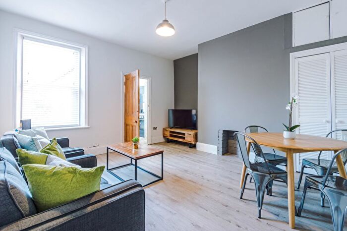 3 Bedroom Terraced House To Rent In Stratford Road, Newcastle, NE6