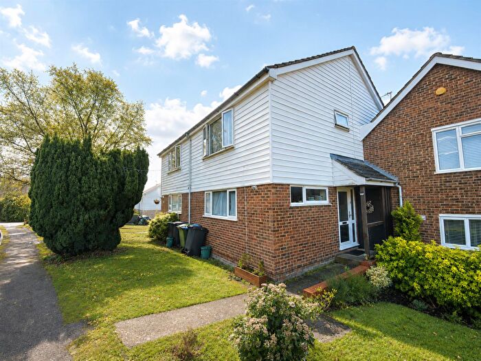 3 Bedroom Semi-Detached House To Rent In Long View, Berkhamsted, HP4