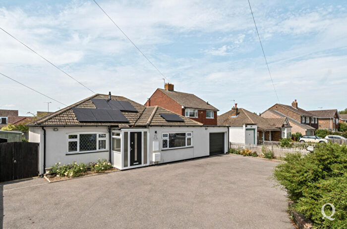 3 Bedroom Bungalow For Sale In College Road, Sittingbourne, Kent, ME10