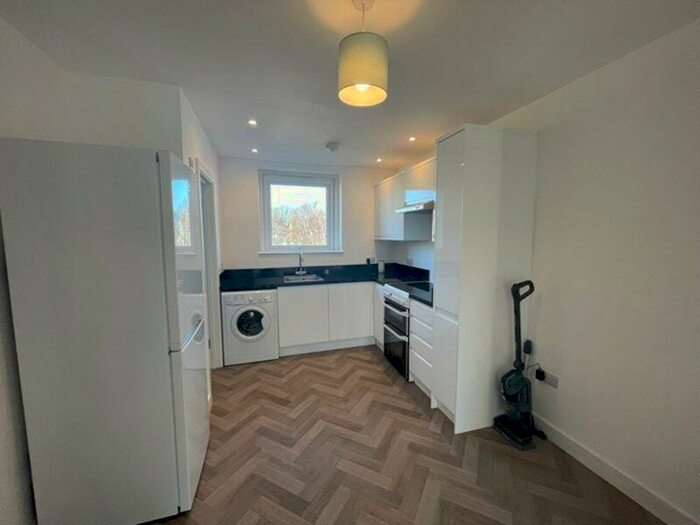 1 Bedroom Apartment To Rent In Charlton Street, Maidstone, ME16