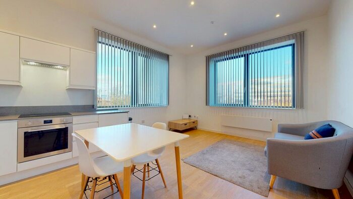 1 Bedroom Flat To Rent In Riverbank Way, Brentford, TW8
