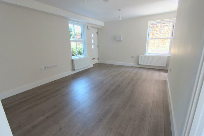 2 Bedroom Apartment To Rent In Peel Street Maidstone, ME14
