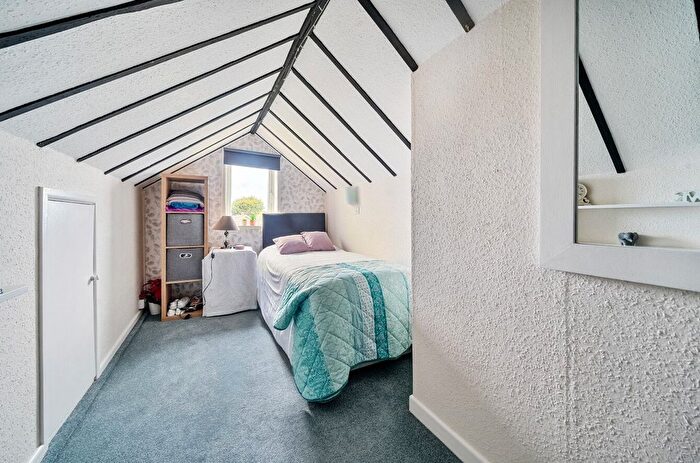 3 Bedroom Bungalow For Sale In Nicholas Road, Langley, Southampton, Hampshire, SO45