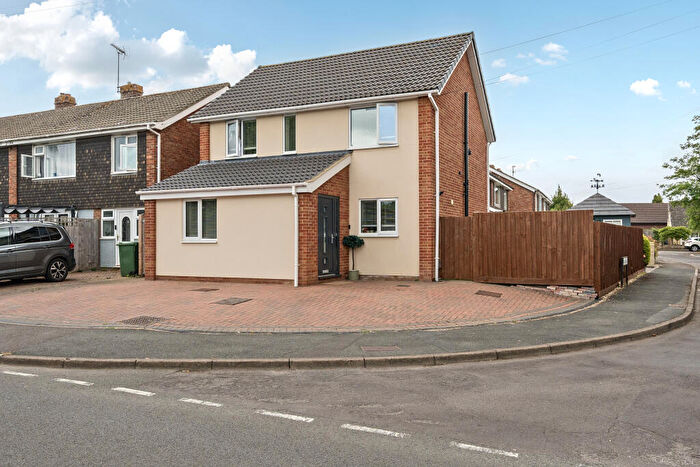 4 Bedroom Detached House For Sale In Hungerford Road, Calne, SN11