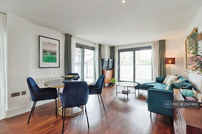 2 Bedroom Flat To Rent In Royal Carriage Mews, London, SE18