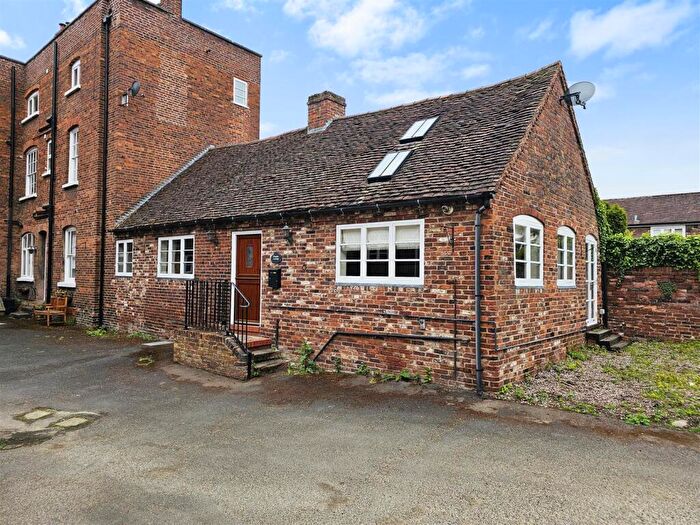 2 Bedroom Mews To Rent In Severn Side South, Bewdley, DY12