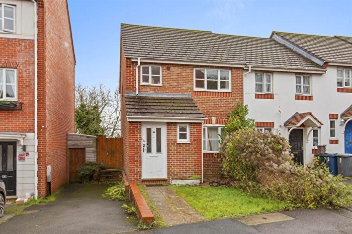 3 Bedroom End Of Terrace House To Rent In Vanguard Close, High Wycombe, HP12