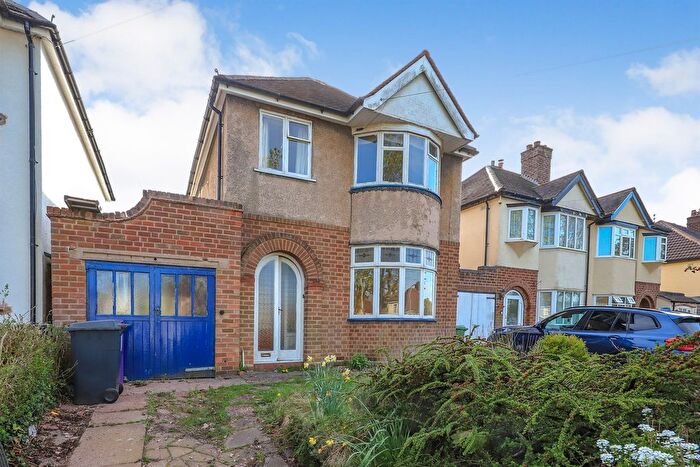 3 Bedroom Detached House For Sale In Mill Lane, Wednesfield, Wolverhampton, WV11